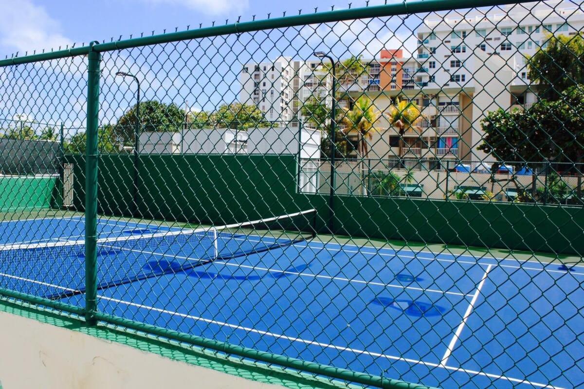 2Br Gem Ocean Front Building Isla Verde Beach San Juan Luaran gambar